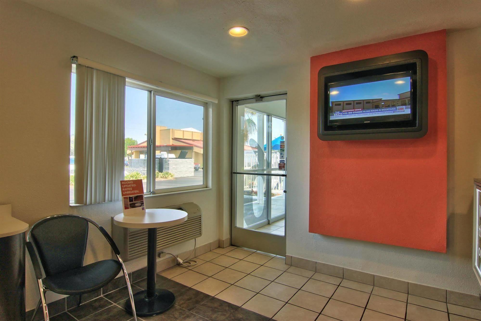 Motel 6-Woodland, Ca Sacramento Airport Buitenkant foto
